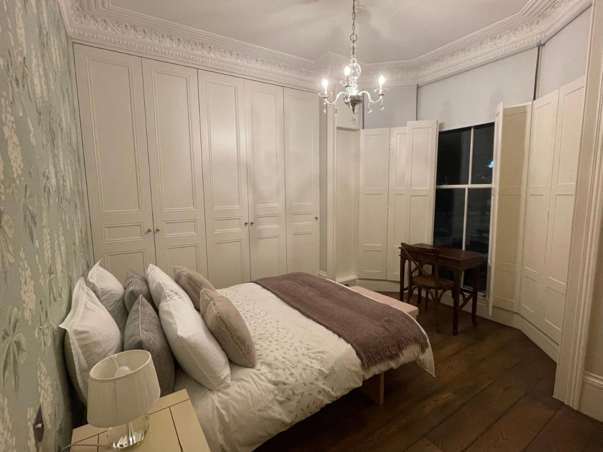 Stylish 3-Bedroom Flat In Kensington Λονδίνο Εξωτερικό φωτογραφία